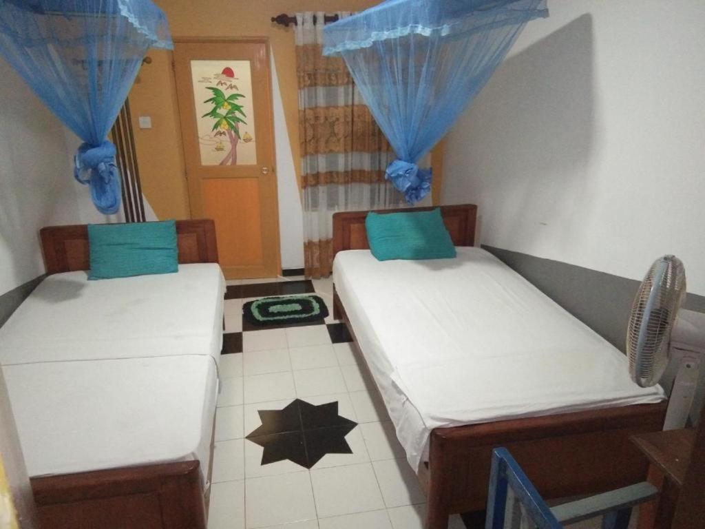 Leopard City Hostel Yala Tissamaharama Exterior foto
